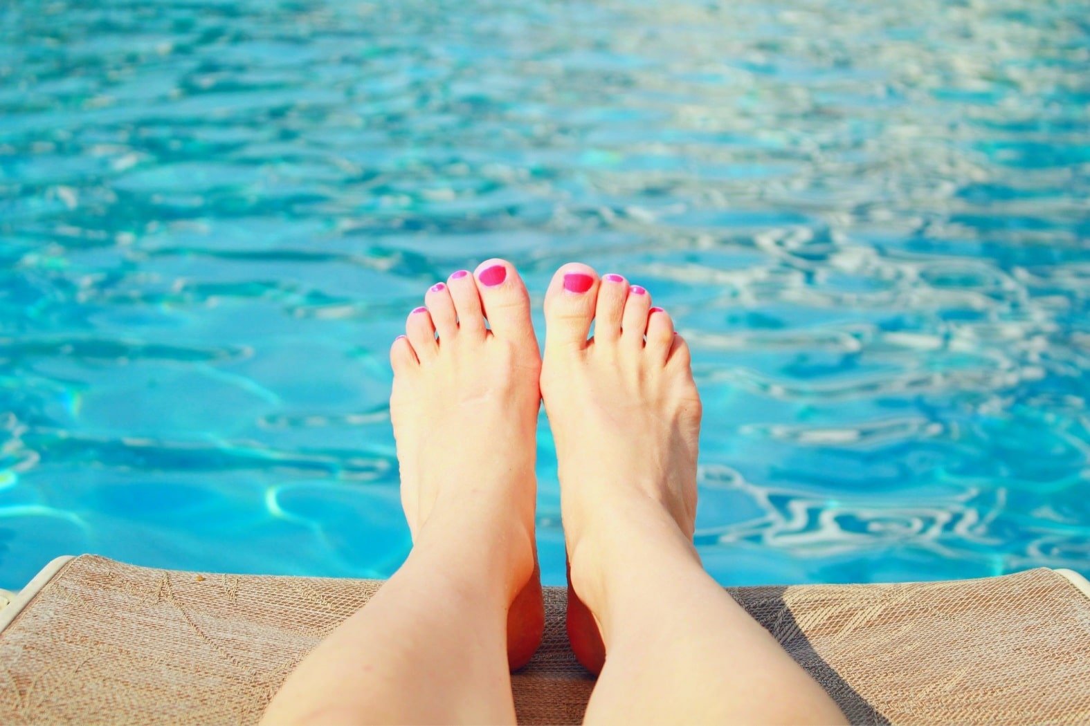 hand-water-sand-girl-sun-summer-652111-pxhere